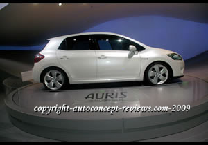 Toyota AURIS Full Hybrid Concept